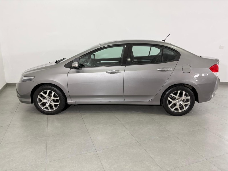 CITY 1.5 EX 16V FLEX 4P MANUAL - 2011 - FARROUPILHA