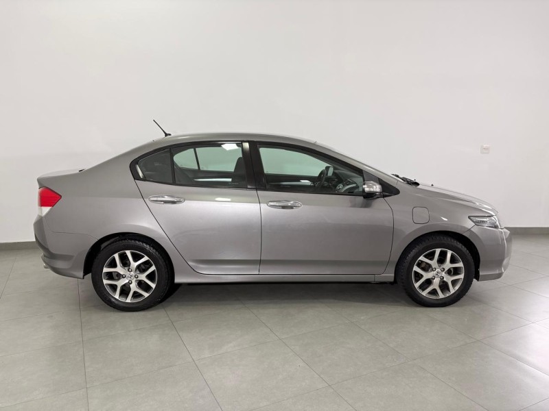 CITY 1.5 EX 16V FLEX 4P MANUAL - 2011 - FARROUPILHA