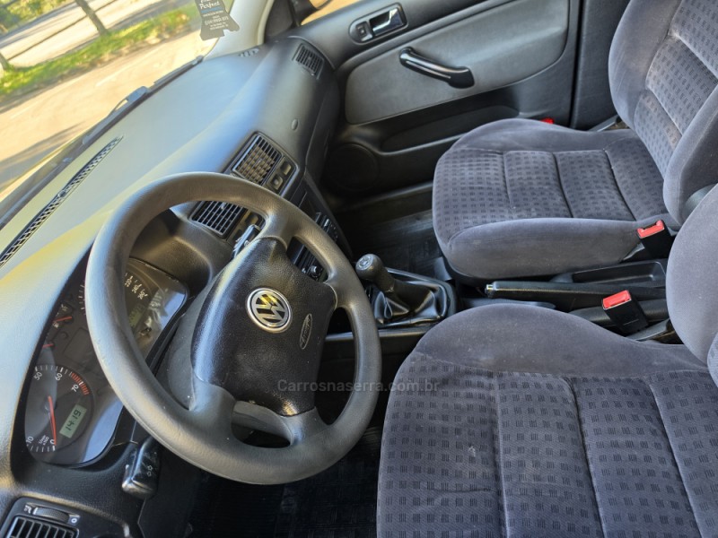 GOLF 2.0 MI 8V GASOLINA 4P MANUAL - 2003 - BENTO GONçALVES