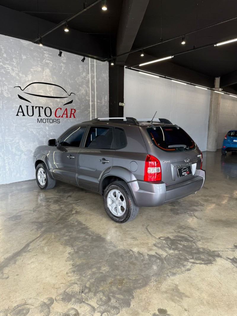 TUCSON 2.0 MPFI GLS 16V 143CV 2WD FLEX 4P AUTOMÁTICO - 2015 - CAXIAS DO SUL