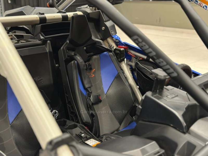 MAVERICK XRS X3 XRS TURBO RR SMART SHOX - 2023 - CAXIAS DO SUL