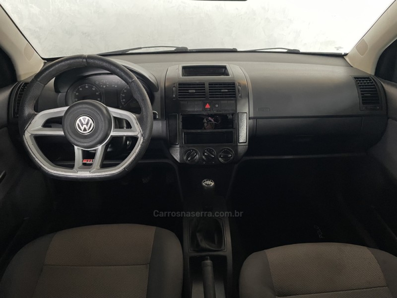 POLO SEDAN 1.6 MI 8V FLEX 4P MANUAL - 2008 - PAROBé