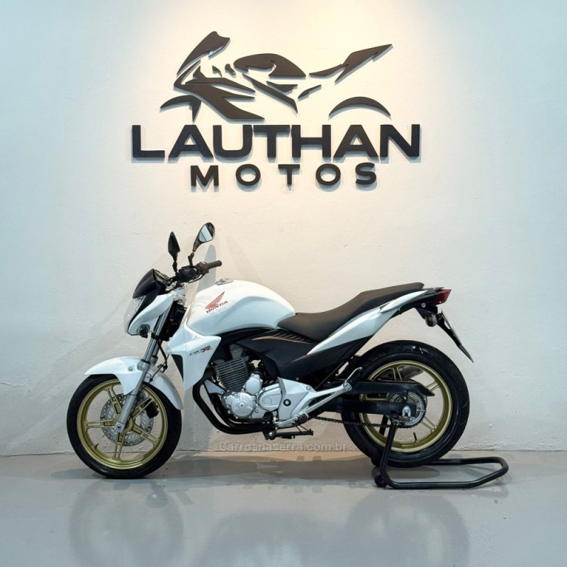 CB 300R  - 2015 - NOVO HAMBURGO