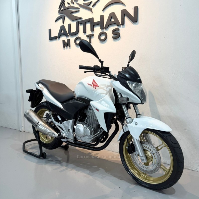 CB 300R  - 2015 - NOVO HAMBURGO