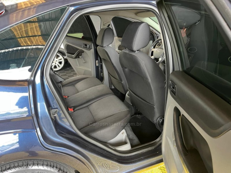 FOCUS 1.6 SE 16V FLEX 4P MANUAL - 2011 - CAXIAS DO SUL