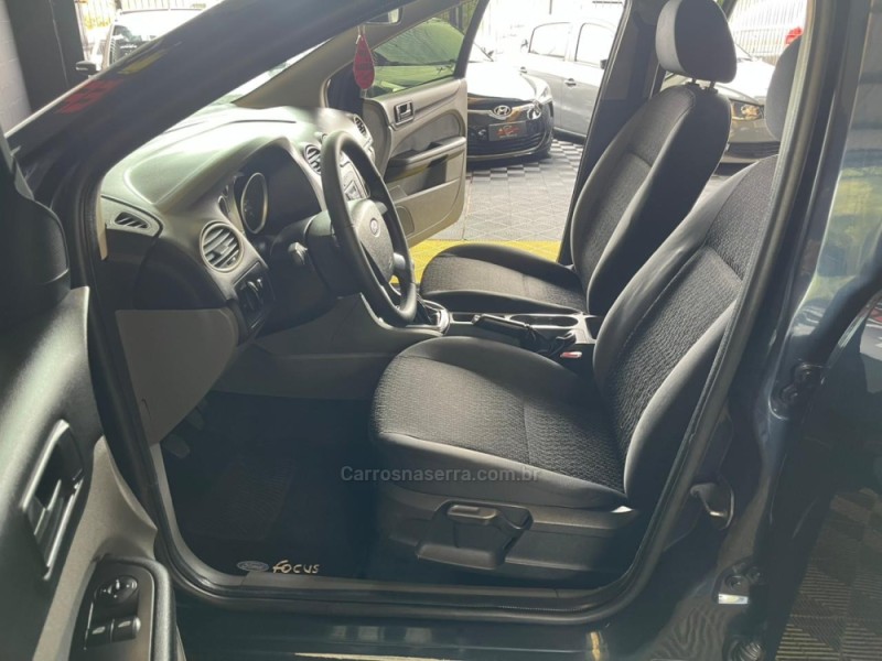 FOCUS 1.6 SE 16V FLEX 4P MANUAL - 2011 - CAXIAS DO SUL