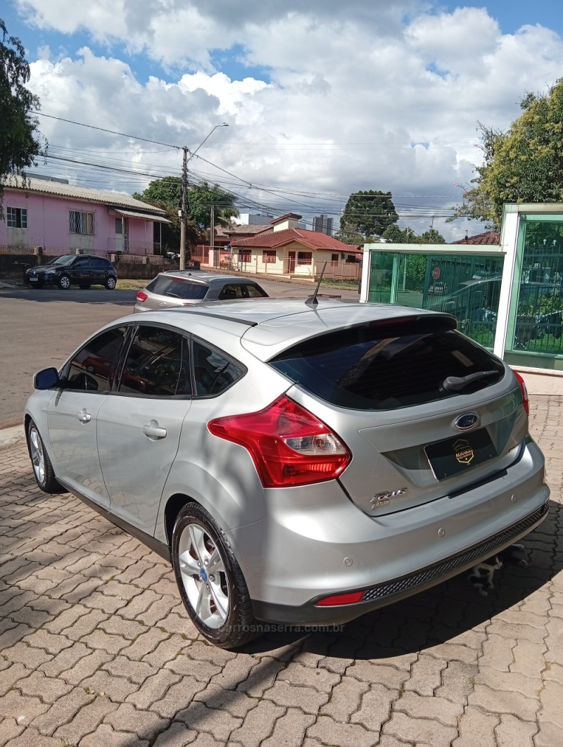 FOCUS 1.6 SE 16V FLEX 4P AUTOMÁTICO - 2014 - PASSO FUNDO