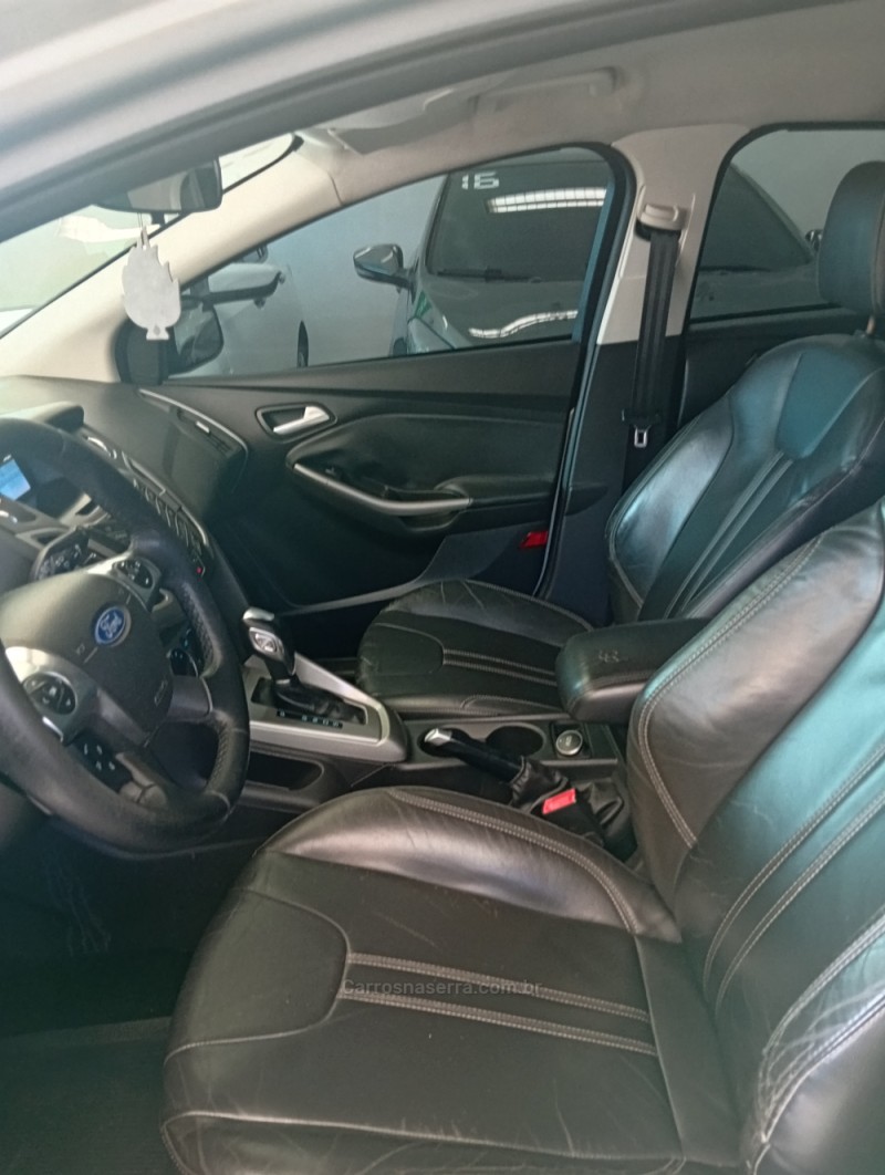 FOCUS 1.6 SE 16V FLEX 4P AUTOMÁTICO - 2014 - PASSO FUNDO