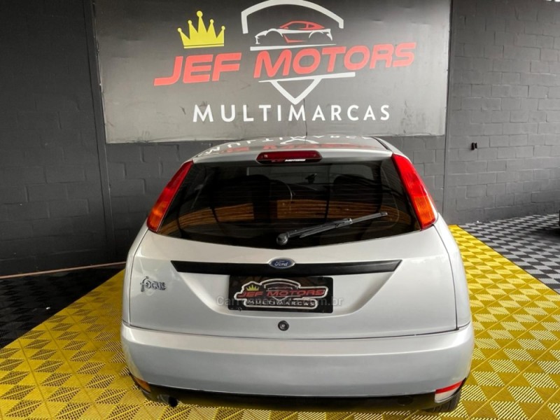 FOCUS 1.8 16V GASOLINA 4P MANUAL - 2003 - CAXIAS DO SUL