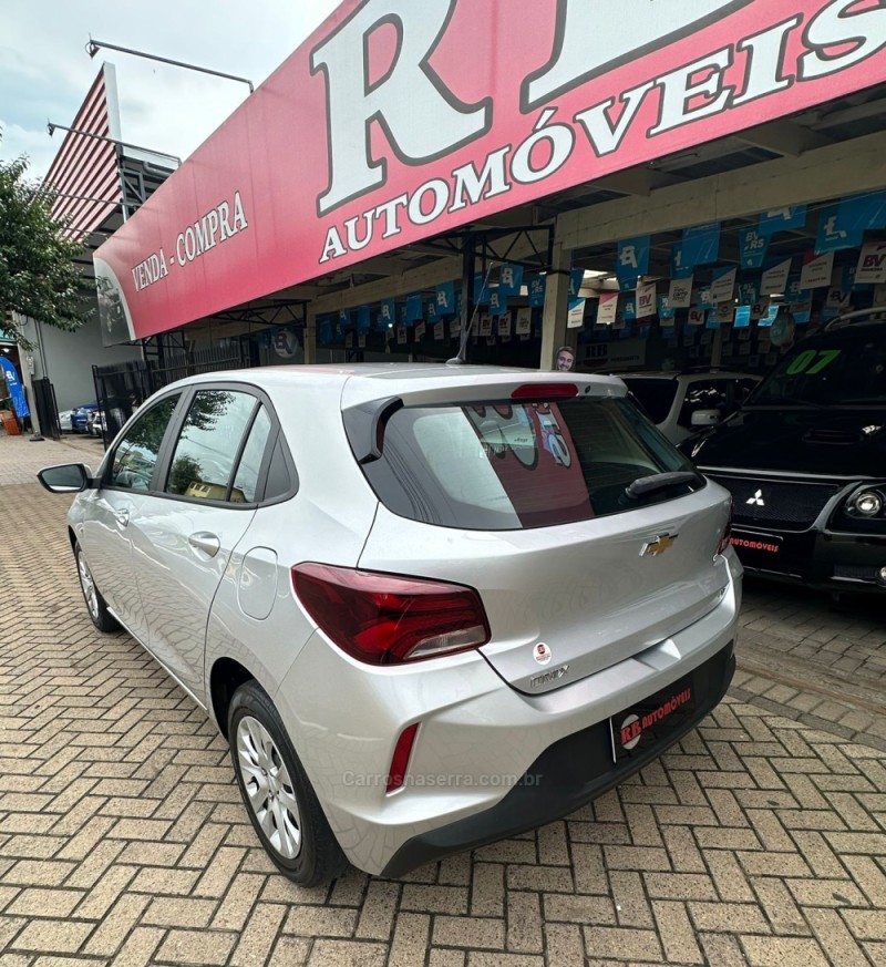 ONIX 1.0 LT 12V FLEX 4P MANUAL - 2020 - PAROBé