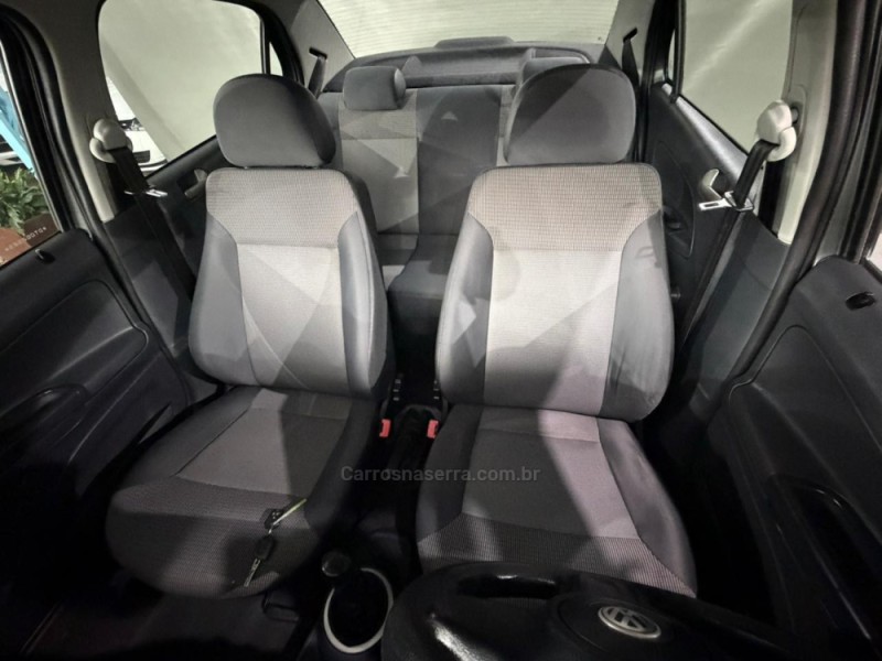 VOYAGE 1.6 MI TREND 8V FLEX 4P MANUAL - 2013 - NOVA PRATA