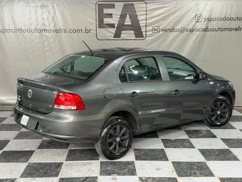 VOYAGE 1.6 MI TREND 8V FLEX 4P MANUAL - 2013 - NOVA PRATA