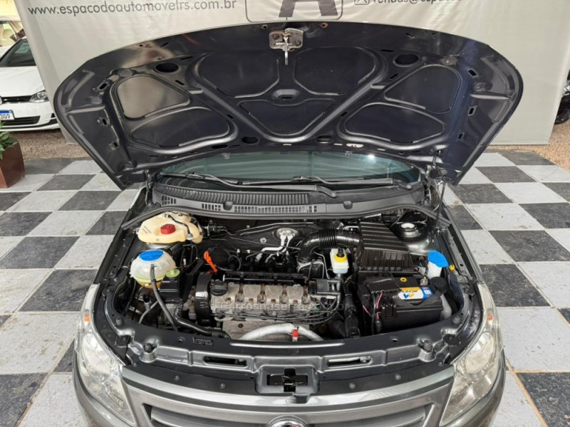 VOYAGE 1.6 MI TREND 8V FLEX 4P MANUAL - 2013 - NOVA PRATA