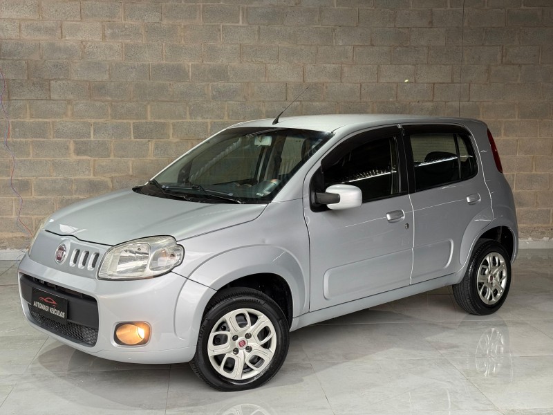 UNO 1.0 EVO VIVACE 8V FLEX 4P MANUAL