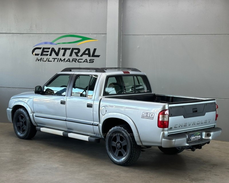 S10 2.4 MPFI ADVANTAGE 4X2 CD 8V GASOLINA 4P MANUAL - 2009 - VACARIA