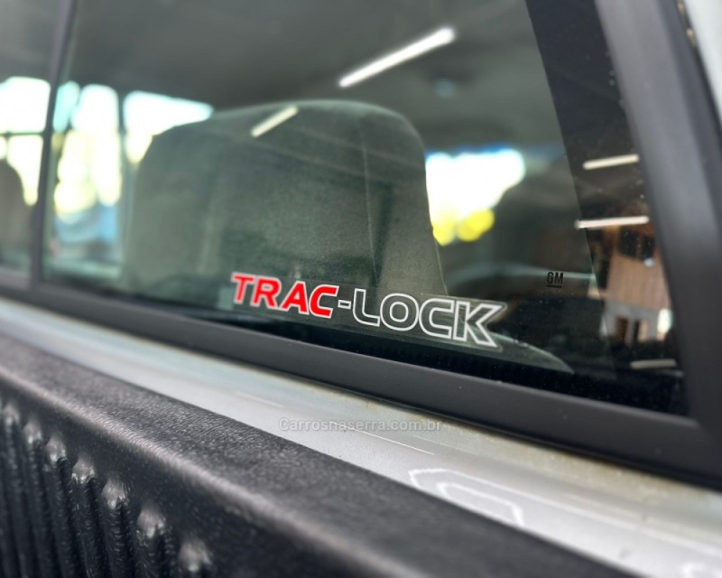 S10 2.4 MPFI ADVANTAGE 4X2 CD 8V GASOLINA 4P MANUAL - 2009 - VACARIA