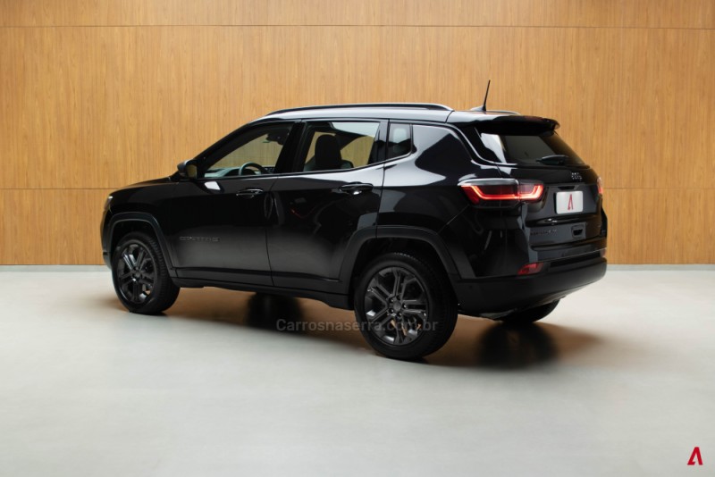 COMPASS 2.0 TURBO 350 80 ANOS 4X4 DIESEL AUTOMÁTICO - 2022 - GARIBALDI