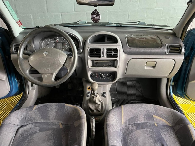CLIO 1.0 EXPRESSION 8V GASOLINA 4P MANUAL - 2001 - CAXIAS DO SUL