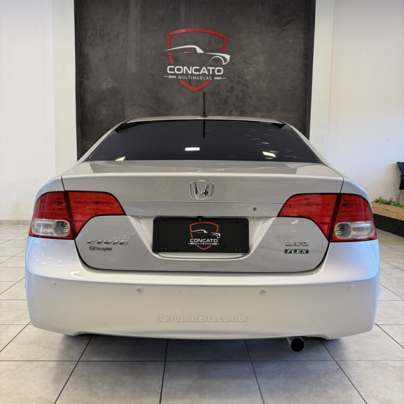 CIVIC 1.8 LXL 16V FLEX 4P AUTOMÁTICO - 2011 - FARROUPILHA