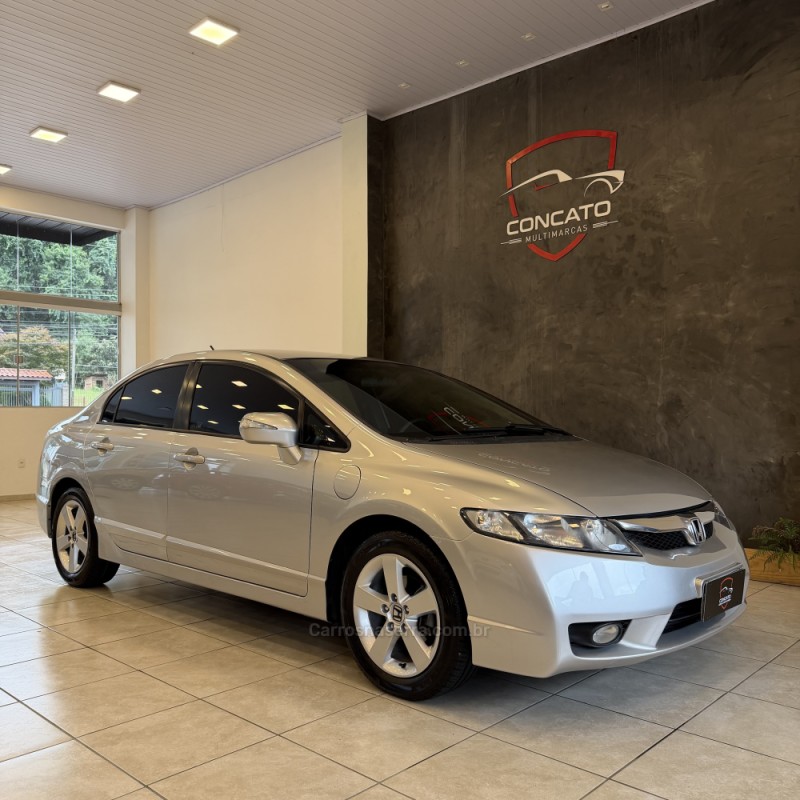 CIVIC 1.8 LXL 16V FLEX 4P AUTOMÁTICO - 2011 - FARROUPILHA