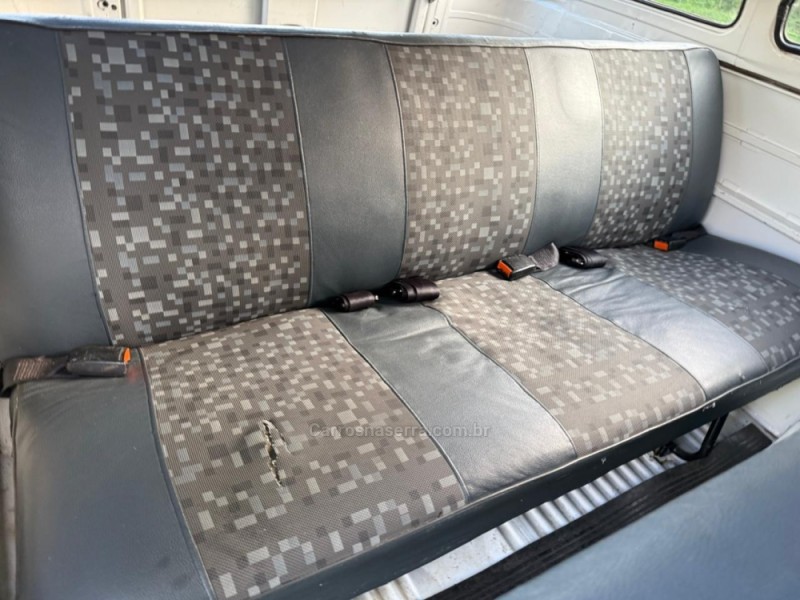 KOMBI 1.6 STD 8V GASOLINA 3P MANUAL - 1996 - IVOTI