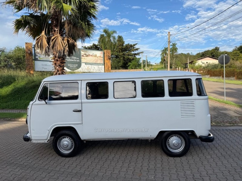 KOMBI 1.6 STD 8V GASOLINA 3P MANUAL - 1996 - IVOTI