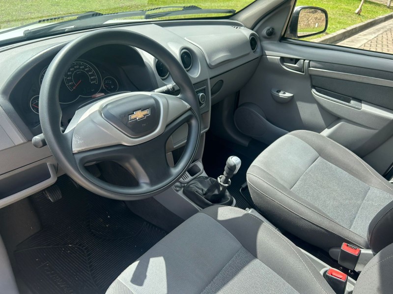 PRISMA 1.4 MPFI LT 8V FLEX 4P MANUAL - 2012 - CANELA