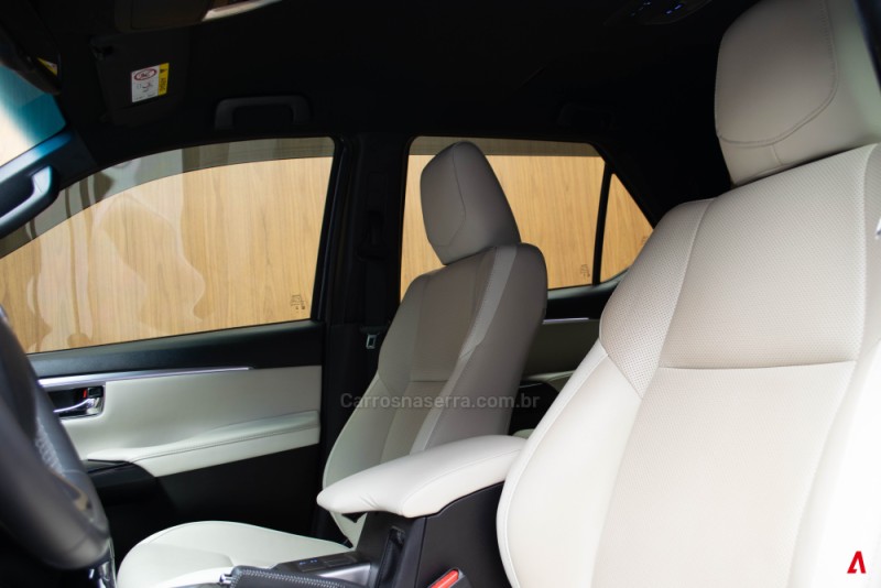 HILUX SW4 2.8 4X4 DIAMOND 16V TURBO DIESEL 4P 7 LUGARES AUTOMATICO - 2024 - GARIBALDI