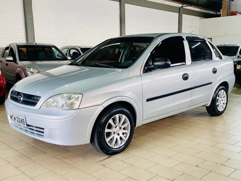 corsa 1.0 mpfi vhc sedan 8v gasolina 4p manual 2003 caxias do sul