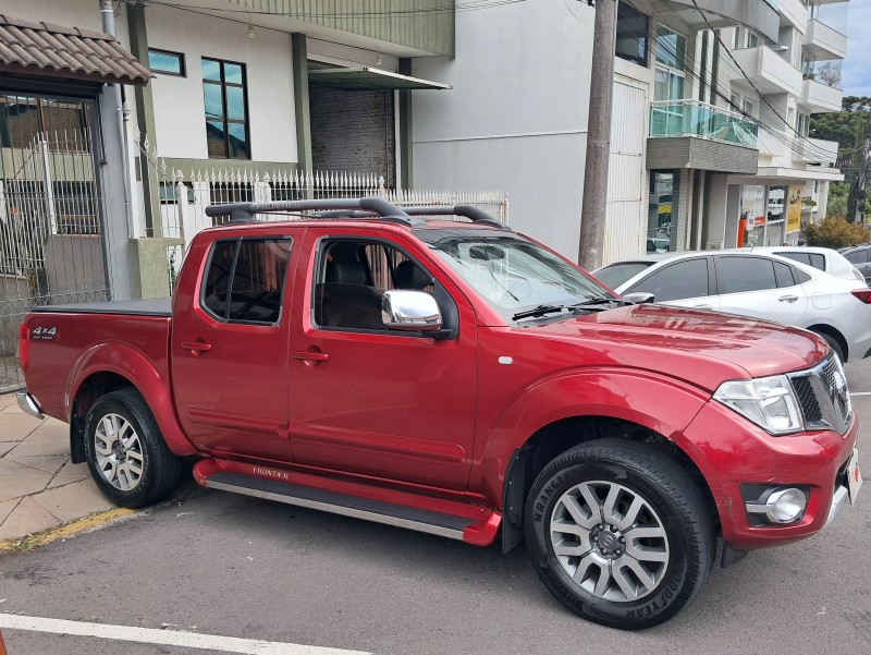frontier 2.5 sl 4x4 cd turbo eletronic diesel 4p automatico 2014 flores da cunha