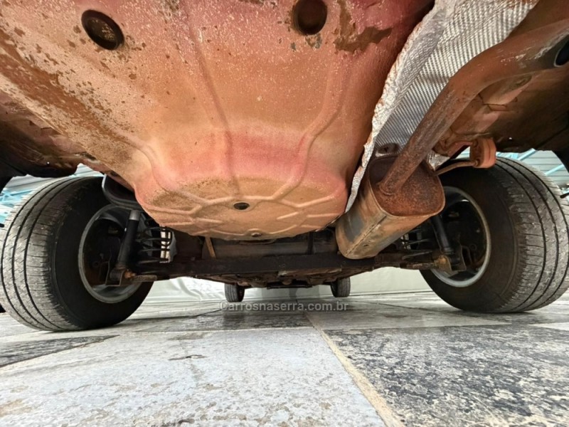 FIESTA 1.6 SE SEDAN 16V FLEX 4P MANUAL - 2006 - NOVA PRATA