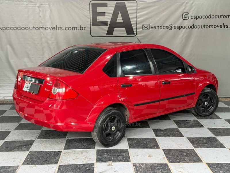 FIESTA 1.6 SE SEDAN 16V FLEX 4P MANUAL - 2006 - NOVA PRATA