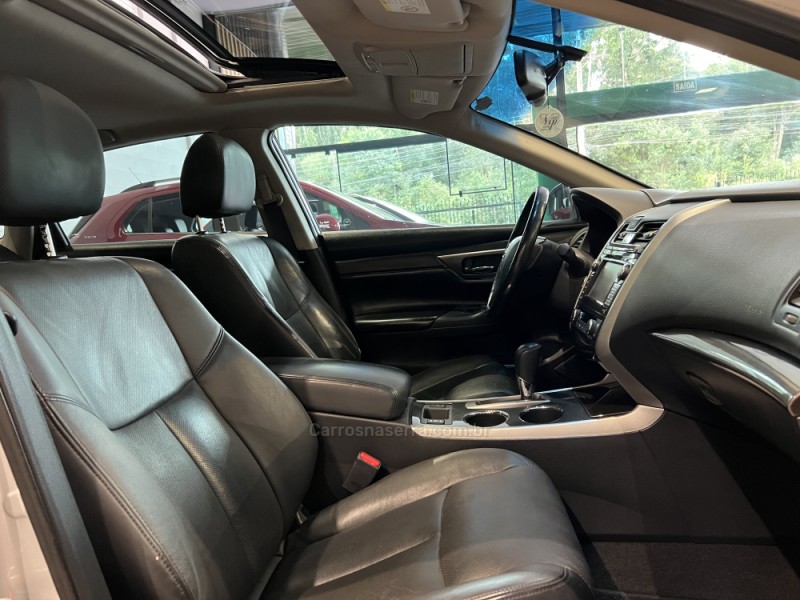 ALTIMA 2.5 SL 16V GASOLINA 4P AUTOMÁTICO - 2014 - CAXIAS DO SUL