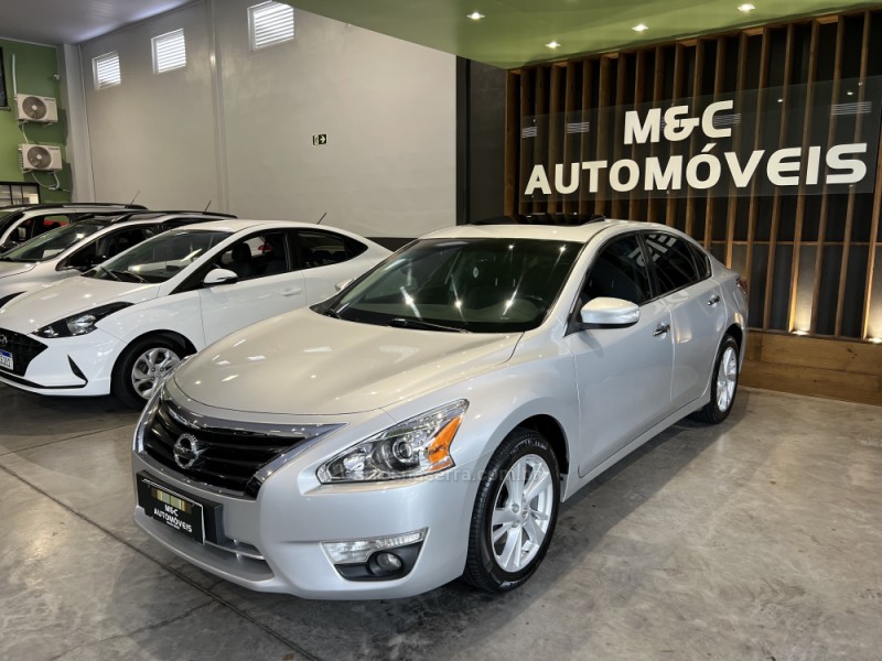 altima 2.5 sl 16v gasolina 4p automatico 2014 caxias do sul