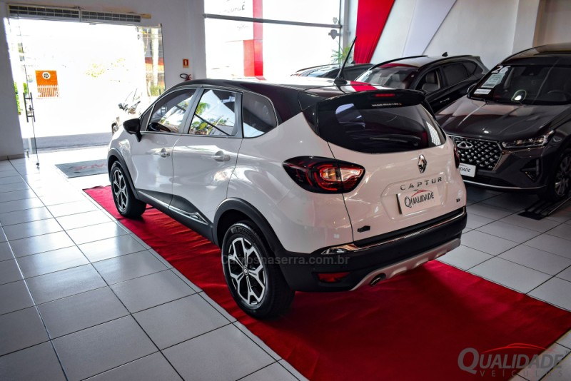 CAPTUR 1.3 ICONIC 16V TURBO FLEX 4P AUTOMÁTICO - 2022 - SANTA CRUZ DO SUL