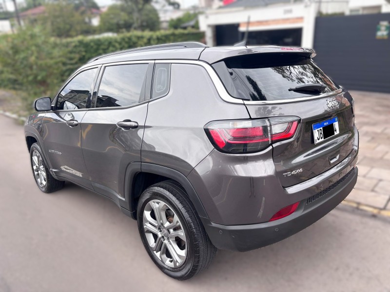 COMPASS 2.0 16V DIESEL LONGITUDE 4X4 AUTOMÁTICO - 2023 - FARROUPILHA