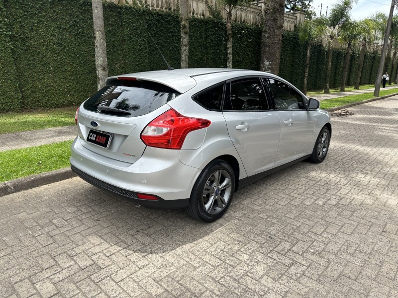 FOCUS 1.6 SE 16V FLEX 4P AUTOMÁTICO - 2015 - CAXIAS DO SUL