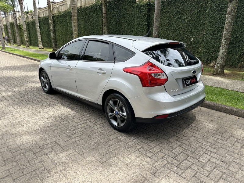 FOCUS 1.6 SE 16V FLEX 4P AUTOMÁTICO - 2015 - CAXIAS DO SUL