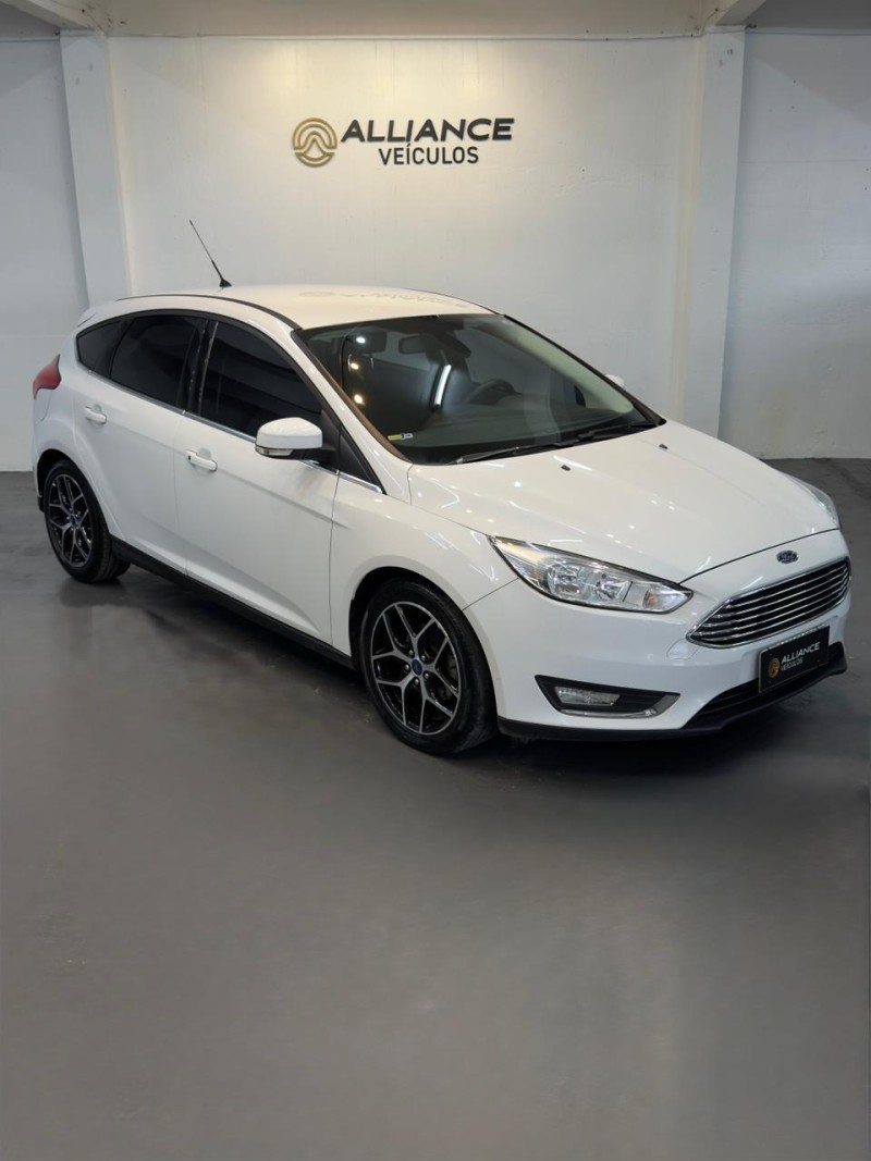FOCUS 2.0 TITANIUM HATCH 16V FLEX 4P AUTOMÁTICO - 2016 - CAXIAS DO SUL