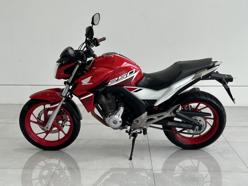 CB 250F TWISTER  - 2022 - CAXIAS DO SUL