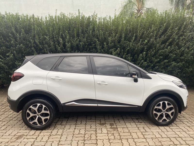 CAPTUR 1.6 16V INTENSE BOSE FLEX 4P AUTOMÁTICO - 2018 - CAXIAS DO SUL