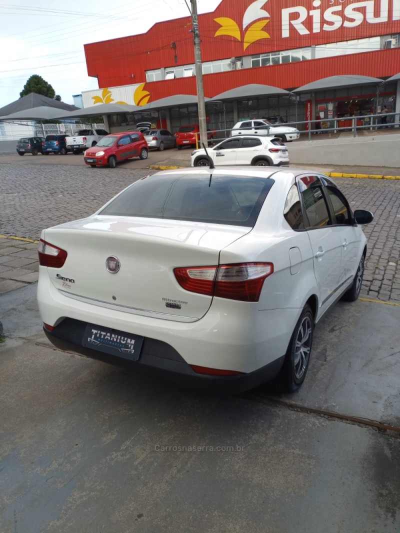 GRAND SIENA 1.4 MPI ATTRACTIVE 8V FLEX 4P MANUAL - 2013 - SãO FRANCISCO DE PAULA