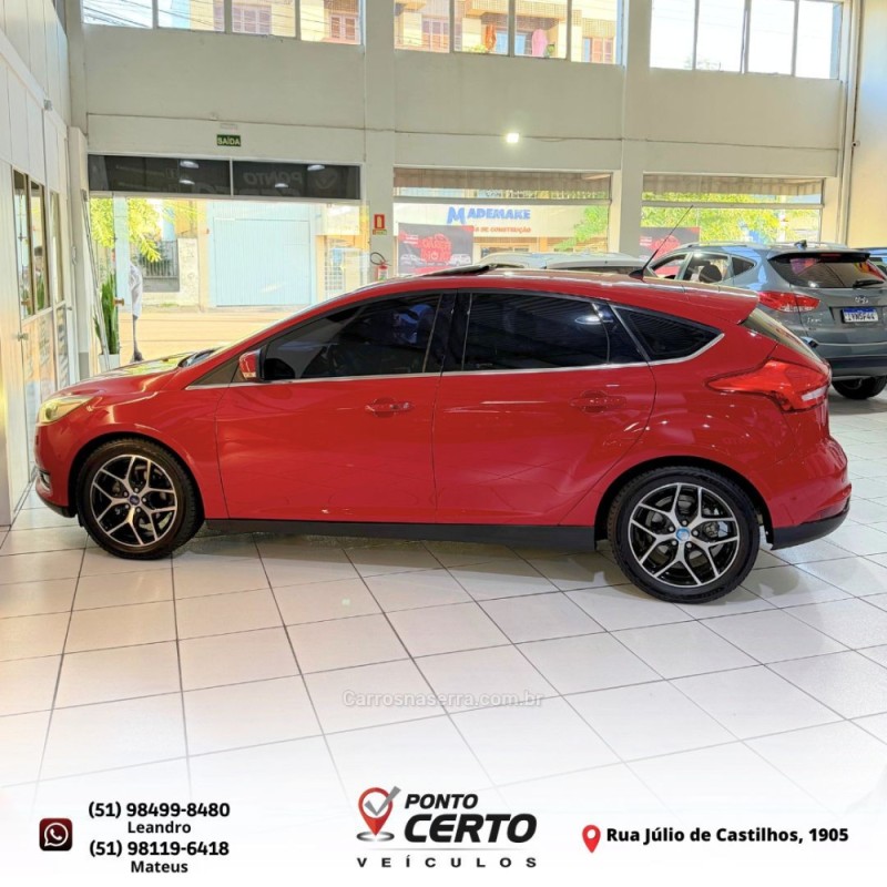 FOCUS 2.0 TITANIUM HATCH 16V FLEX 4P AUTOMÁTICO - 2017 - SANTA CRUZ DO SUL