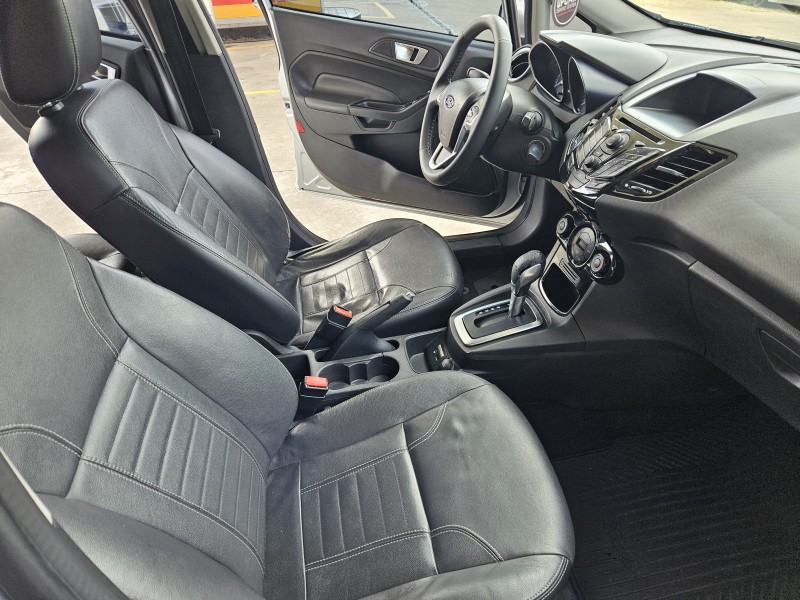 FIESTA 1.6 TITANIUM PLUS HATCH 16V FLEX 4P AUTOMÁTICO - 2015 - CAXIAS DO SUL