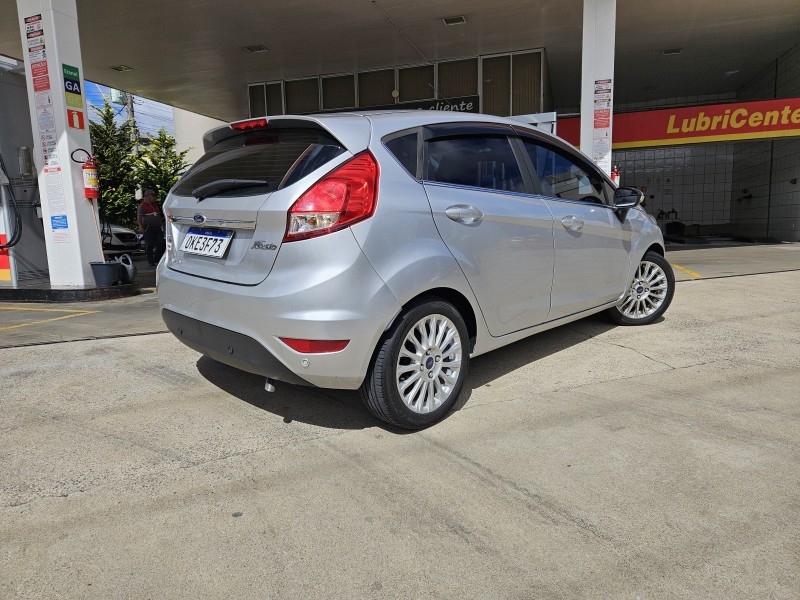 FIESTA 1.6 TITANIUM PLUS HATCH 16V FLEX 4P AUTOMÁTICO - 2015 - CAXIAS DO SUL