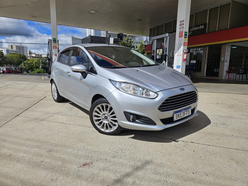 FIESTA 1.6 TITANIUM PLUS HATCH 16V FLEX 4P AUTOMÁTICO - 2015 - CAXIAS DO SUL