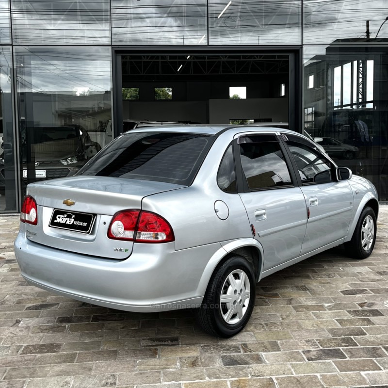 CLASSIC 1.0 MPFI LIFE 8V FLEX 4P MANUAL - 2012 - VACARIA