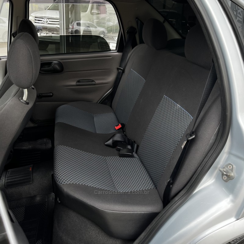 CLASSIC 1.0 MPFI LIFE 8V FLEX 4P MANUAL - 2012 - VACARIA