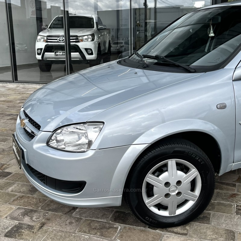 CLASSIC 1.0 MPFI LIFE 8V FLEX 4P MANUAL - 2012 - VACARIA