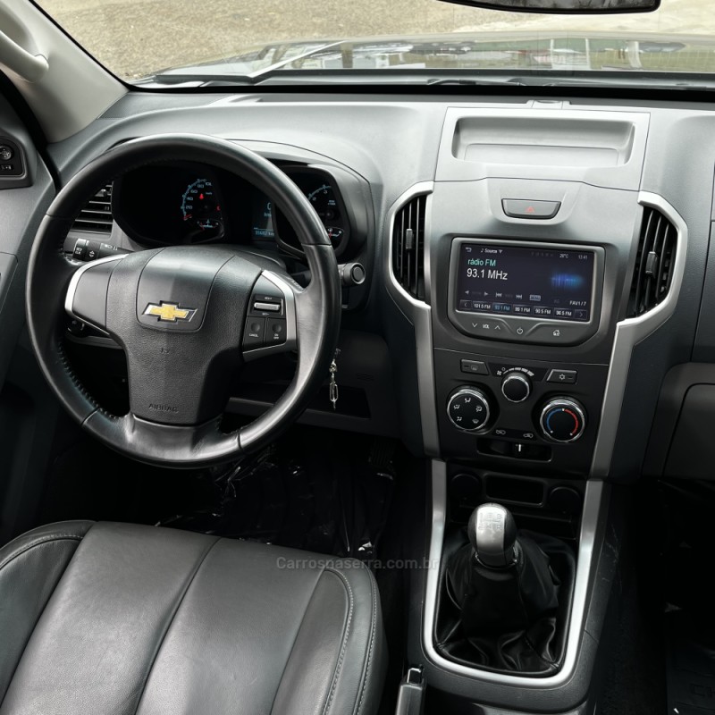 S10 2.4 ADVANTAGE 4X2 CD 8V FLEX 4P MANUAL - 2016 - VACARIA